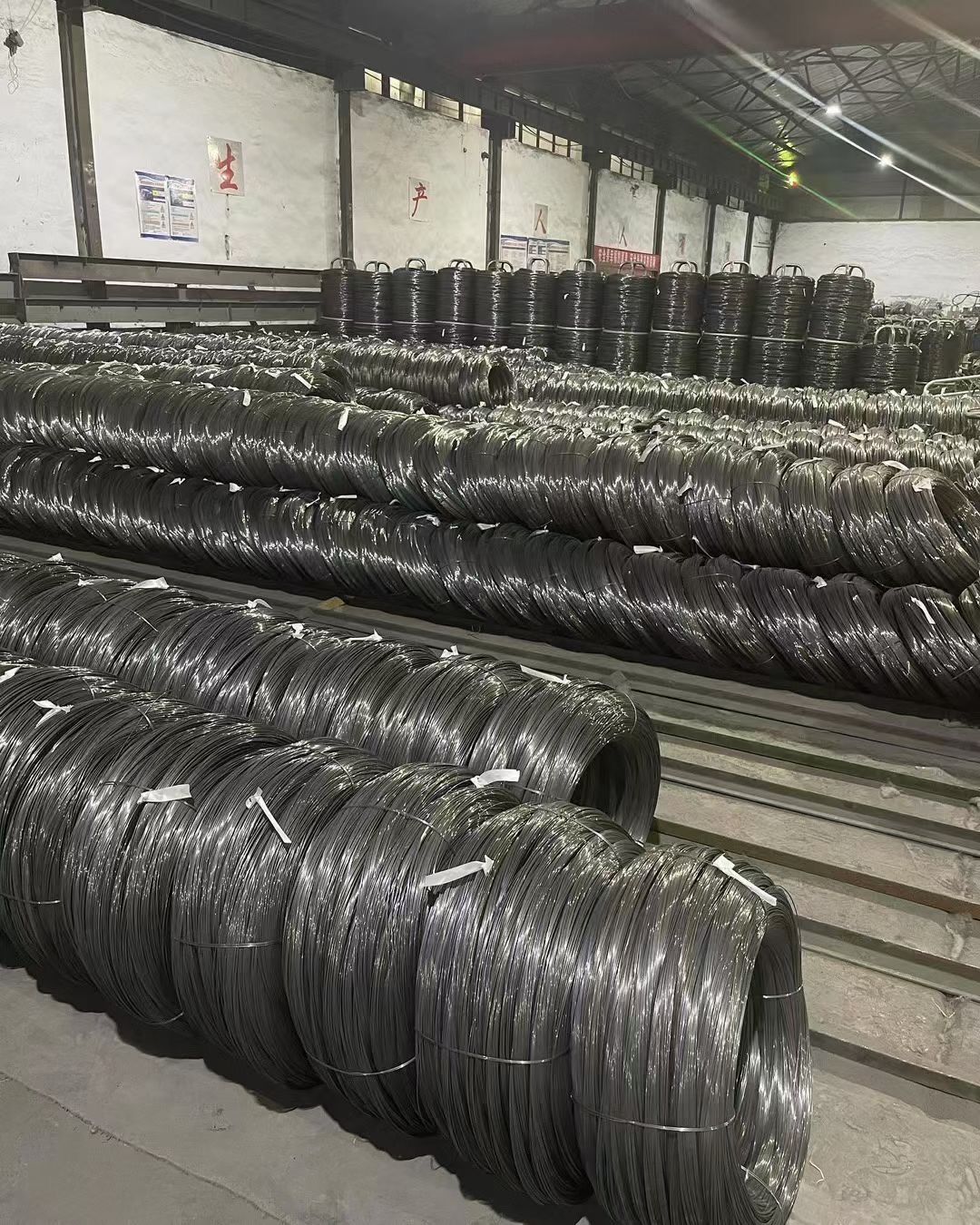 Wire material prepared for screen manufacturing